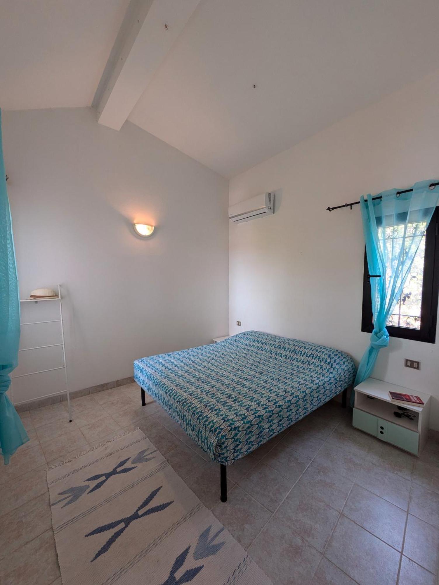 Villa Vista Mare Cala Ginepro Punta Molara Ngoại thất bức ảnh